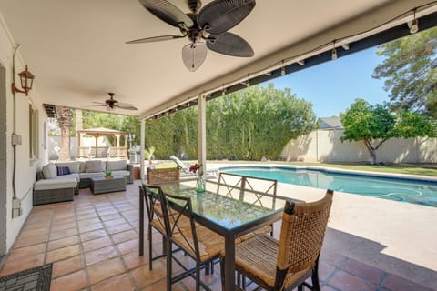 House (4 Bedrooms) | Front of property