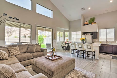 House (4 Bedrooms) | Front of property