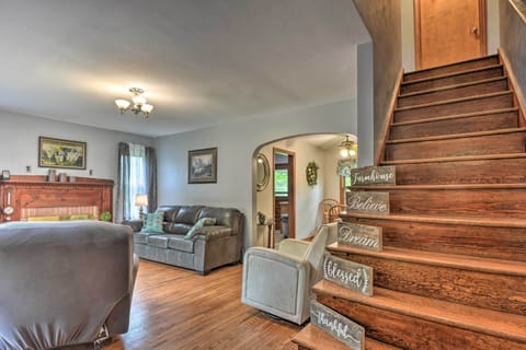 House (4 Bedrooms) | Interior