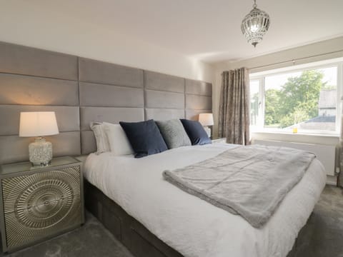 3 bedrooms, individually decorated, individually furnished, free WiFi