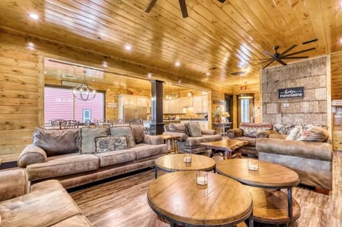 Living Area with Plenty of Seating