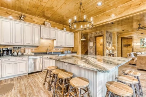 Kitchen with Large Island