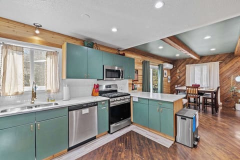 Enough space for multiple cooks in the bright and modern kitchen.