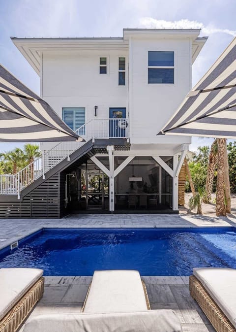 Whether it's a refreshing morning swim, a playful afternoon with loved ones, or a tranquil evening dip under the starlit sky, the pool at Seashell Escape becomes a cherished feature that enhances your vacation experience. 