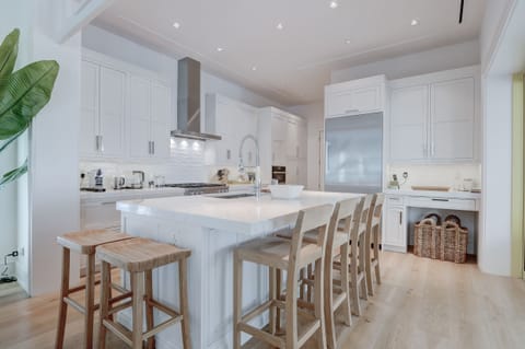 d13fd9f0-a50c-480c-a62f-a40bf24439eb