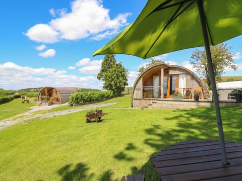 Cottage | Property grounds