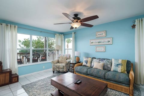 Open Living Room with Views of the Gulf