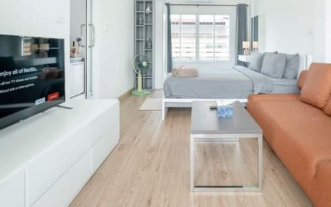 Executive Apartment | 1 bedroom, Egyptian cotton sheets, premium bedding, desk