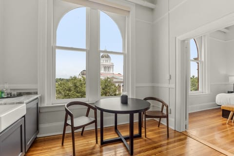 1 bedroom, premium bedding, memory foam beds, free WiFi