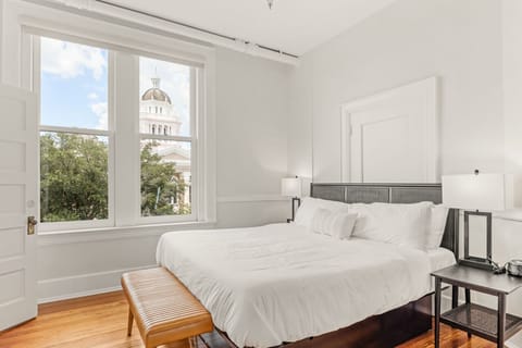 1 bedroom, premium bedding, memory foam beds, free WiFi