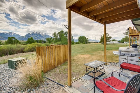Emigrant Vacation Rental | 2BR | 2BA | 1,350 Sq Ft | Stairs to Access