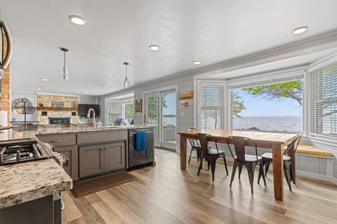 Overlook the water while enjoying a meal