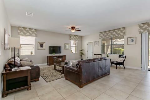 1447RollingFairwayDr,ChampionsGate_06