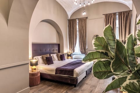 Junior Suite | Premium bedding, minibar, in-room safe, individually furnished