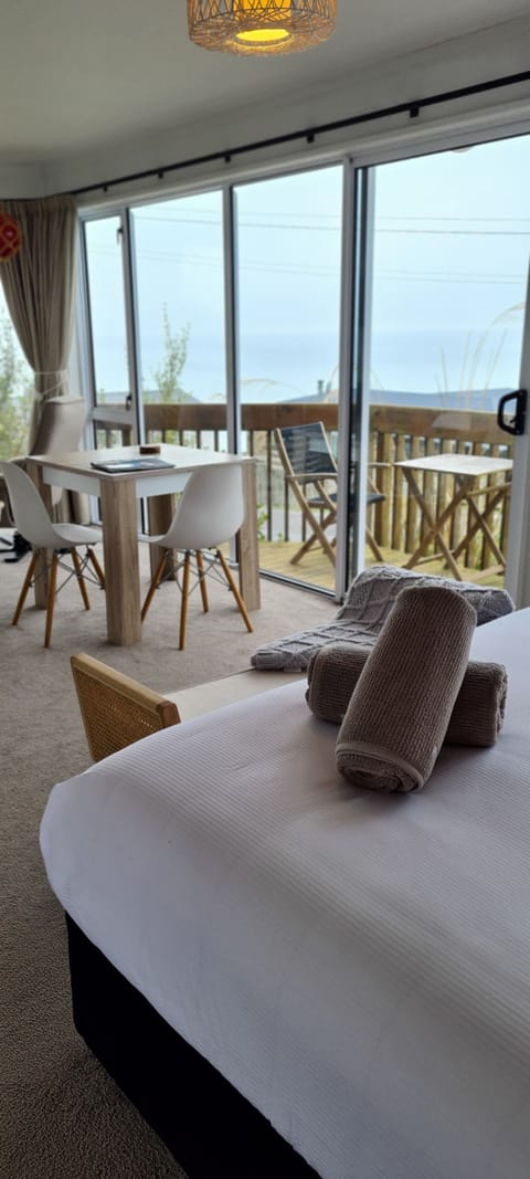 Deluxe Studio, Ocean View | Premium bedding, blackout drapes, iron/ironing board, free WiFi
