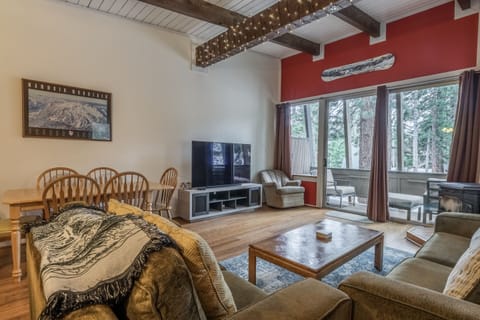 Living Room, Dining Table for 6, Queen Sleeper Sofa, Smart 65 inch Flat Screen TV, Pellet Stove, Deck with great view of sherwin mountain range