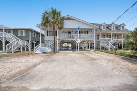 Welcome to Adalei's Palmetto Sunrise which is located on the channel!