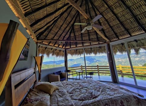 Deluxe Cabin | WiFi (free), bed sheets