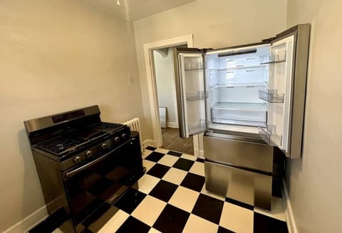 Kitchen: We've also got well-kept kitchen appliances like a stove and a refrigerator.