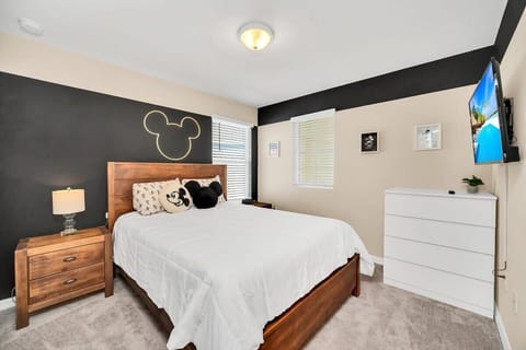 Mickey Queen Bed