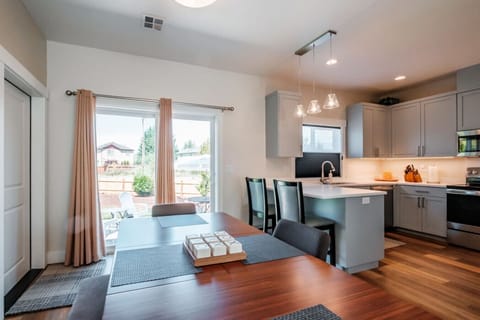 Serve with ease from the side bar and step outside to additional seating on the patio.