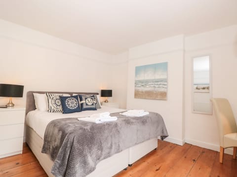 4 bedrooms, individually decorated, individually furnished, free WiFi