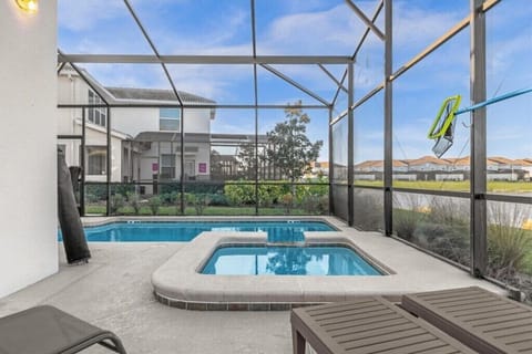 4735 Kings Castle Circle (29).jpg