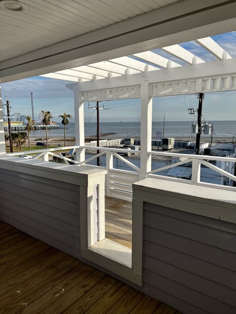 3rd floor porch 