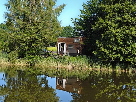 Tiny House direkt am Badeteich