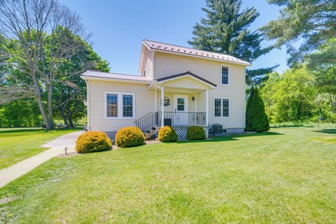 Centerville Vacation Rental | 3BR | 2BA | Steps to Enter | 1,850 Sq Ft