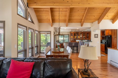 Open layout makes it easy to connect throughout the common areas.