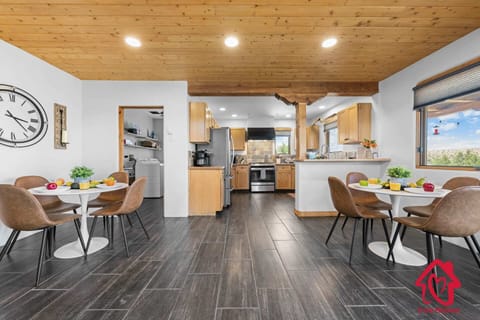 Spacious and stylish Dining Area