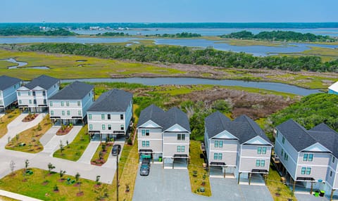 821-B N New River Dr (Nice and Nauti [Int. Ext. Aerials]) - watermarked-63