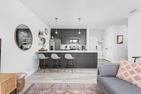 Deluxe Apartment | In-room dining