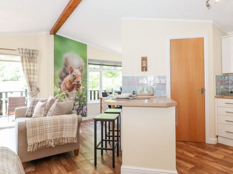 Fridge, dishwasher, electric kettle, toaster