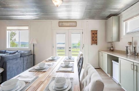 Dining table (seating for 7+). 