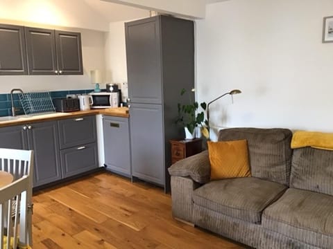 Apartment | Private kitchen | Fridge, microwave, oven, stovetop