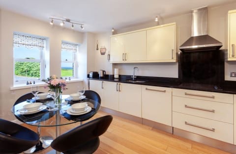 Granville Heights Kitchen Sea View