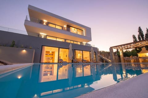 House | 5 bedrooms, soundproofing