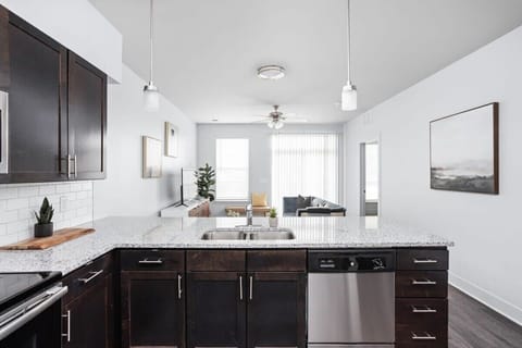 Standard Apartment, 2 Bedrooms, Non Smoking | Private kitchen | Fridge, microwave, oven, stovetop