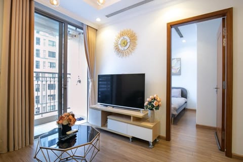 16-inch Smart TV with cable channels, TV