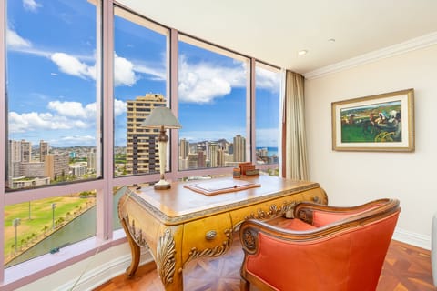 Master 2 has Office!