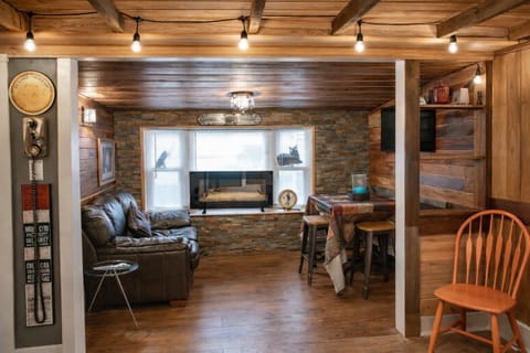 Rooster's Roost of Bells Cove (1814)