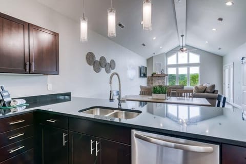 The natural light shines through the floor-to-ceiling windows!