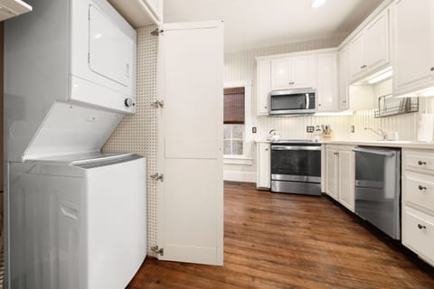 Stackable Washer & Dryer