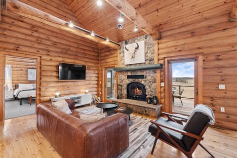 Gather around the cozy fireplace for relaxed evenings & shared moments.