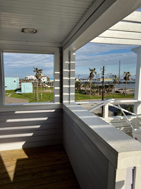 3rd floor porch 