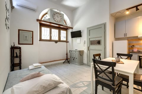 House | 1 bedroom
