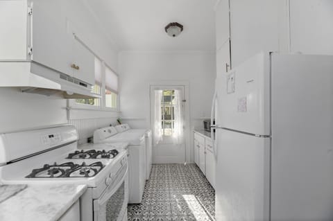Beautiful kitchen in unit 1
