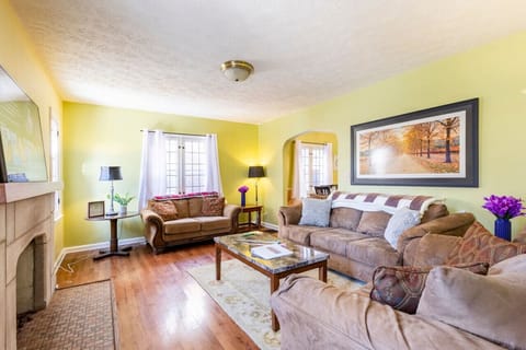 Living Room- TV- Seating for 8